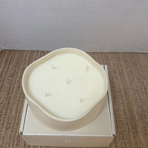 Zara Home Lemon Bergamot 19.05 Oz. 5 Wick Candle.  Retired and Hard to Find.